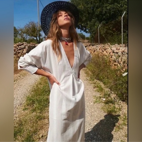 Free People Dresses & Skirts - Free People Yumi Long Sleeve V-Neck Dress Midi Dress Size Small
